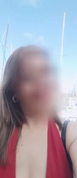 Aada, 35