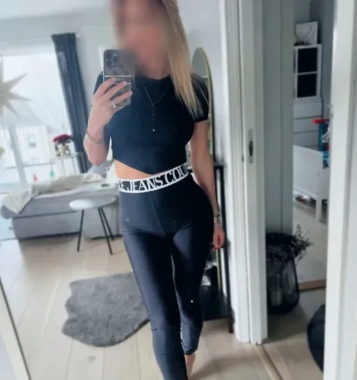 Alina, 32