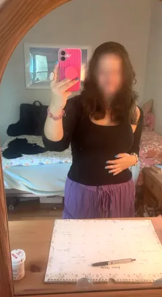 Cecilia, 27