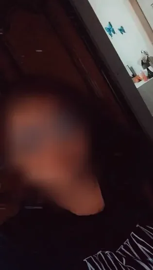 Elina, 25
