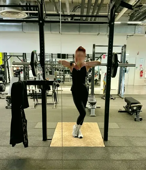 Emilia, 37