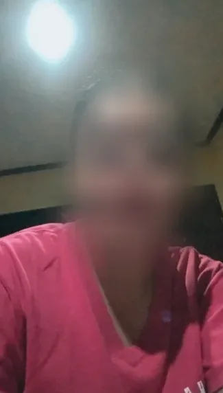 Essi, 34
