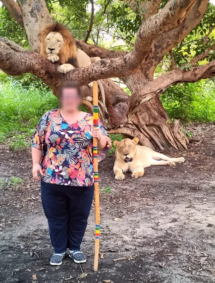 Julia, 31