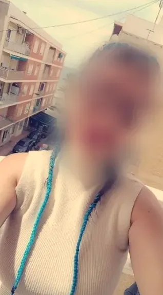Leena, 32