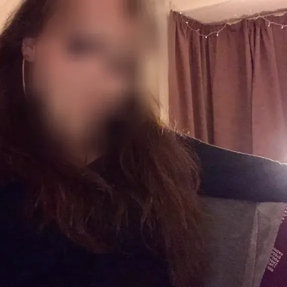 Leyla, 25