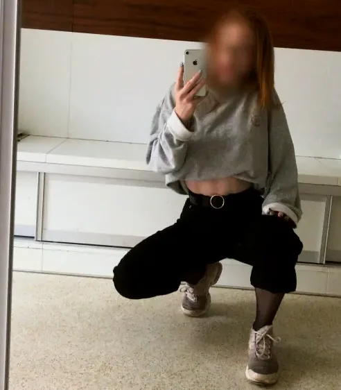 Nathalie, 36