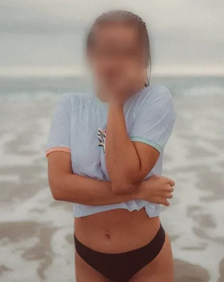 Nina, 36